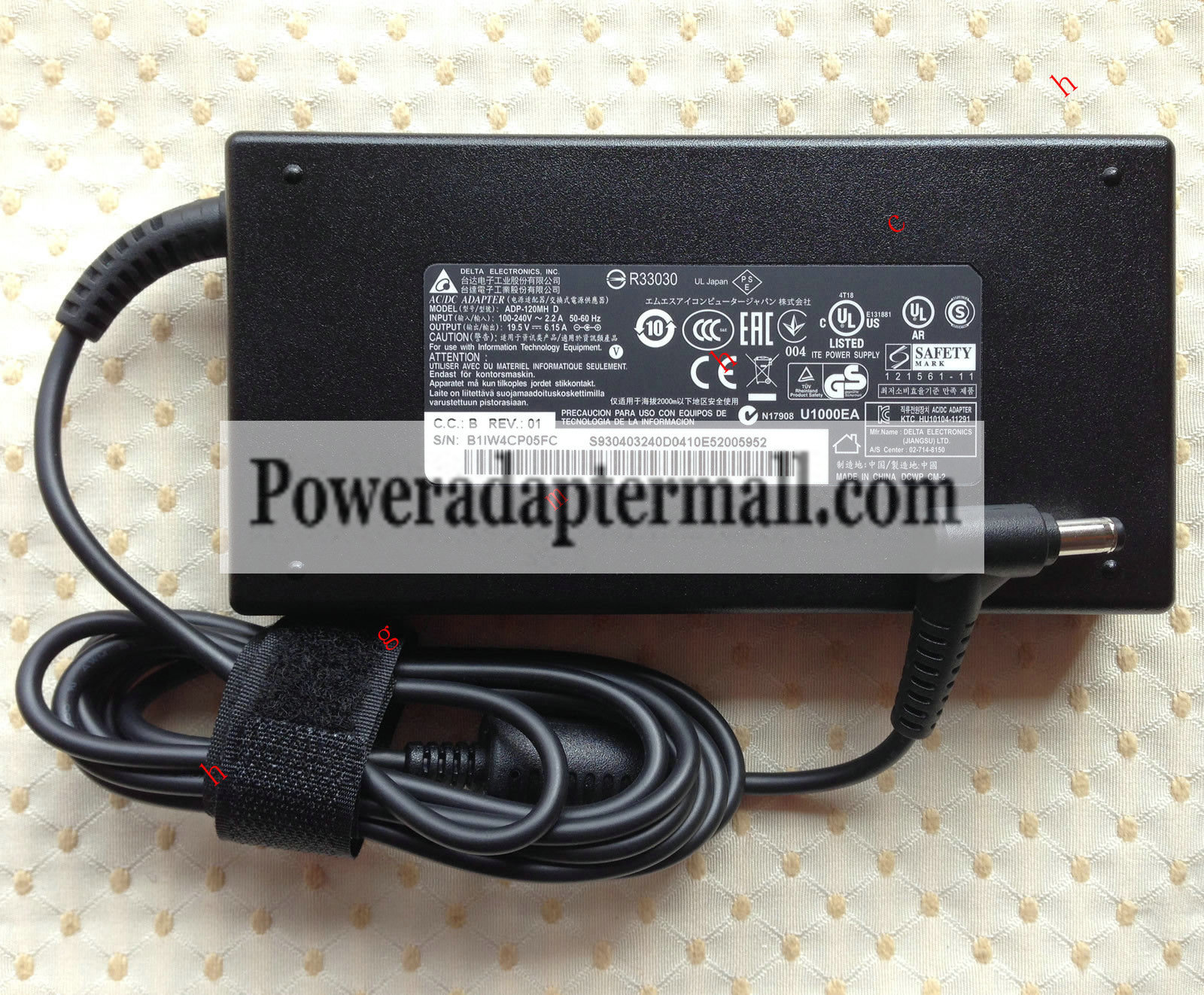 120W 19.5V 6.15A Clevo N151SD Entertainment Notebook AC Adapter